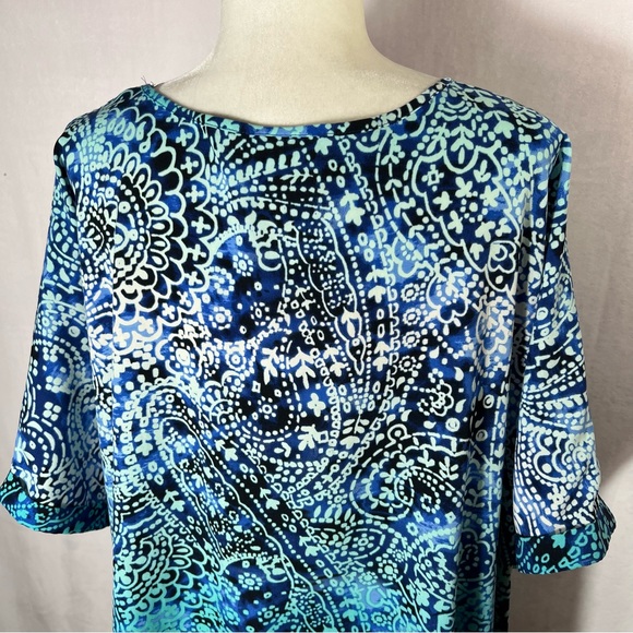 “Maggie Barnes” Short Sleeve Blouse - Picture 6 of 13